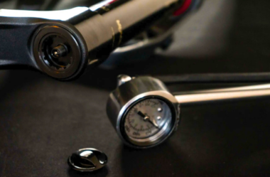 Suspensão a Ar: Leveza e Ajustabilidade para um Pedal Perfeito
